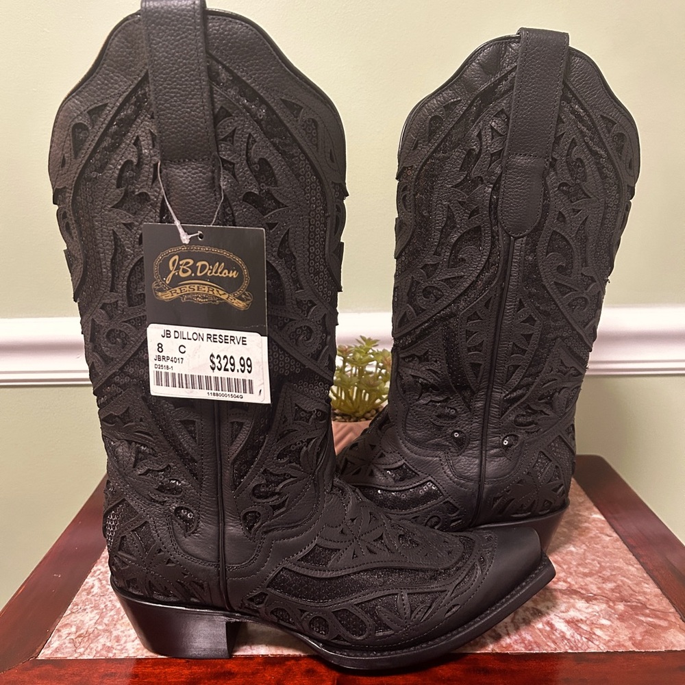 New NEVER WORN black blinged cowboy boots